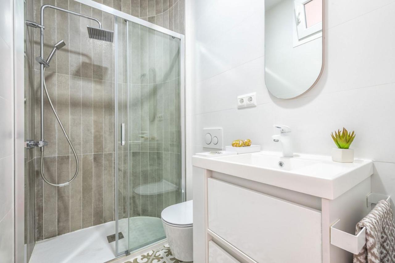 Pinzon Apartment In Malaga By Solaga Holiday Homes Luaran gambar